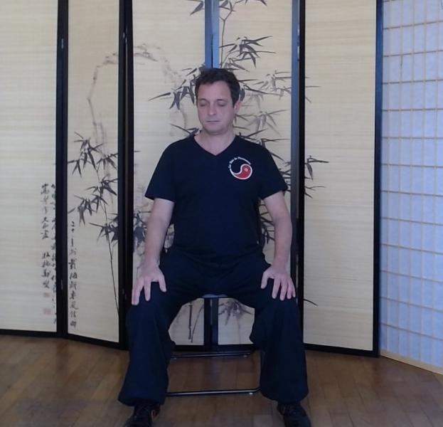 Méditation qi gong posture assise